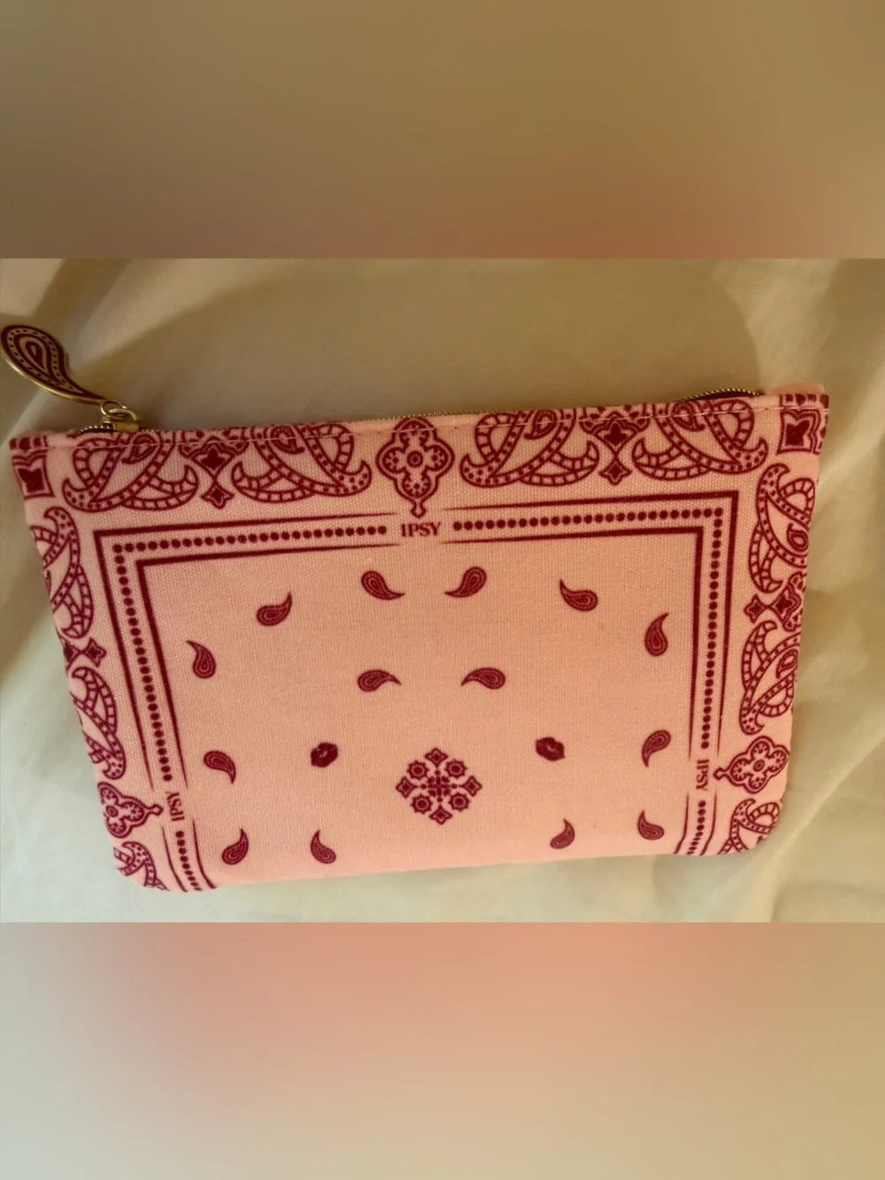 💙 4/$20 Ipsy Pink Paisley Cosmetic Bag
